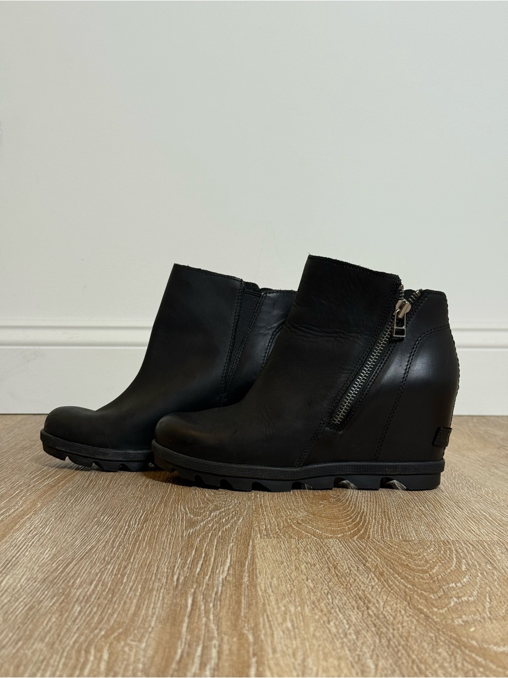 Joan Rhapsody Sorel Black Wedge Ankle Booties with Side Zip